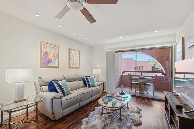 12222 N PARADISE VILLAGE Parkway S 442, Phoenix, AZ 85032