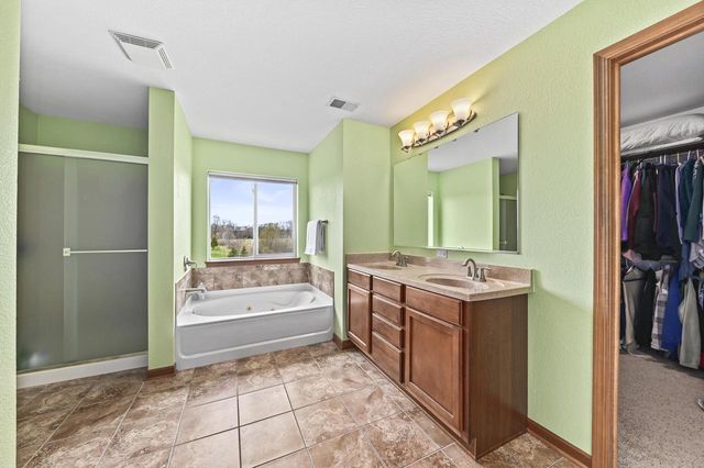 1811 Stoneridge LANE, Grafton, WI 53024