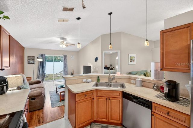 1332 HONEY ROAD, Apopka, FL 32712