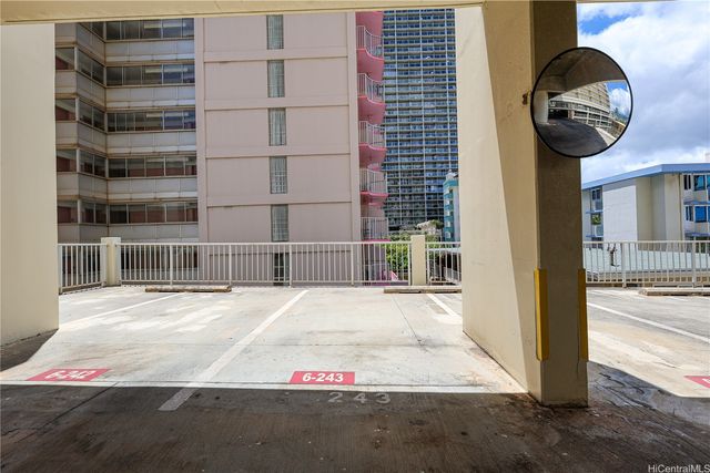 444 Nahua Street 912, Honolulu, HI 96815