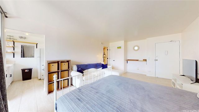 444 Nahua Street 912, Honolulu, HI 96815