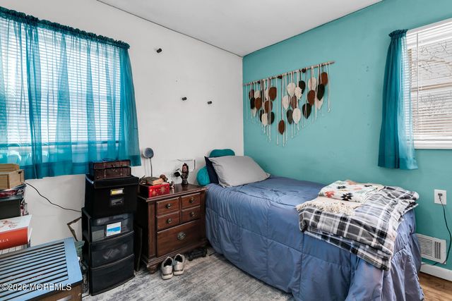 4 Clark Drive, Hazlet, NJ 07730