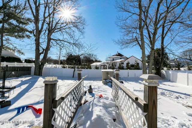 4 Clark Drive, Hazlet, NJ 07730