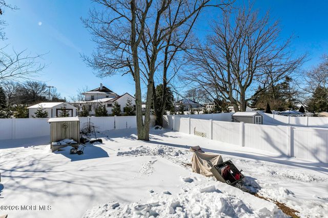 4 Clark Drive, Hazlet, NJ 07730