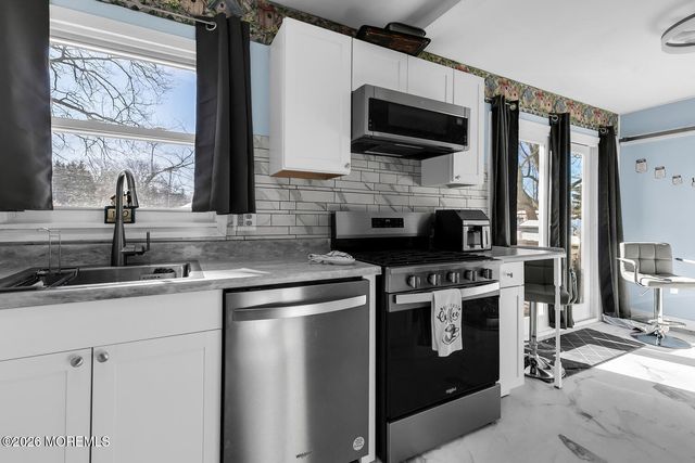 4 Clark Drive, Hazlet, NJ 07730