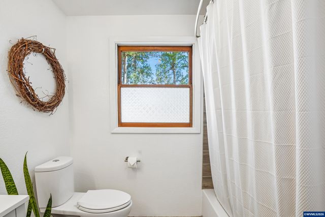 1143 Lansford Dr SE, Salem, OR 97302