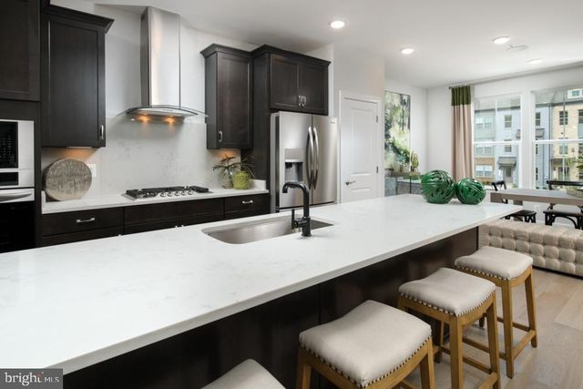 3453 SAINT ROBIN LN, Bowie, MD 20716