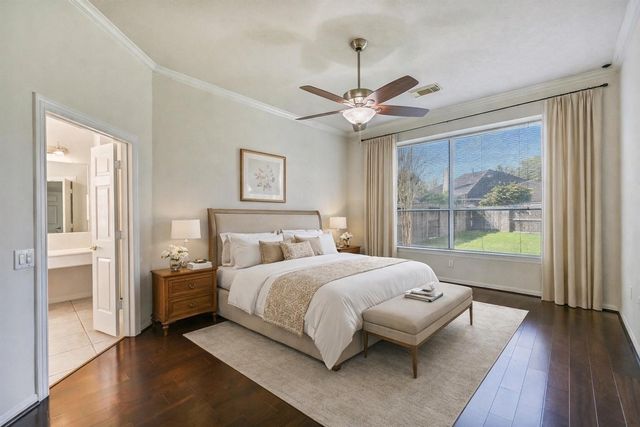 1448 N Riviera Circle, Pearland, TX 77581