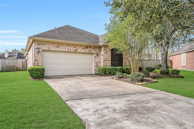 1448 N Riviera Circle, Pearland, TX 77581