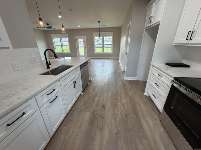 6221 Tammy Lane, Sherwood, AR 72120