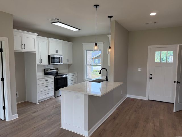 6221 Tammy Lane, Sherwood, AR 72120