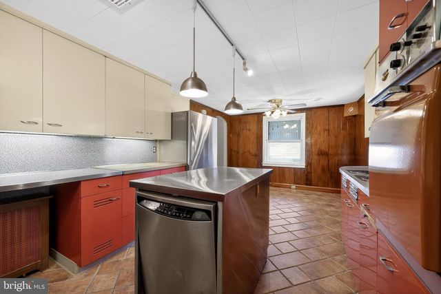1427 LACROSSE AVE, Reading, PA 19607