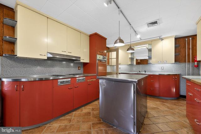 1427 LACROSSE AVE, Reading, PA 19607
