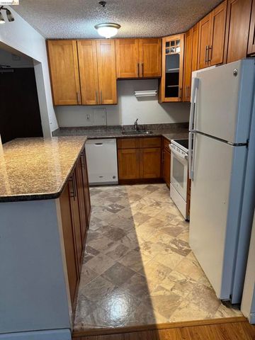 555 Pierce St 536, Albany, CA 94706