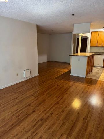 555 Pierce St 536, Albany, CA 94706