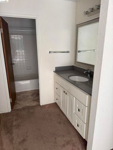 555 Pierce St 536, Albany, CA 94706