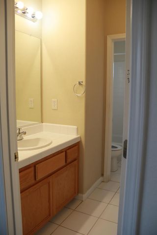 2607 Allegiance Ln, Riverbank, CA 95367