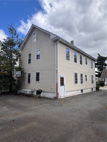 71 Rowe Avenue, Pawtucket, RI 02861