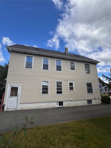 71 Rowe Avenue, Pawtucket, RI 02861