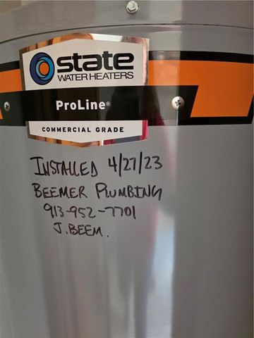 401 S 6th Street, Louisburg, KS 66053