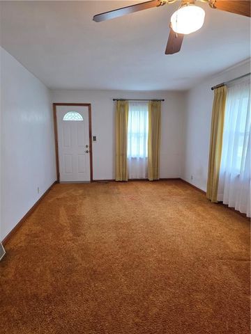 401 S 6th Street, Louisburg, KS 66053