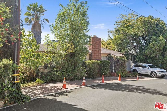 216 Stockbridge Avenue, Alhambra, CA 91801