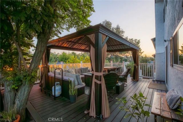 23039 Blue Bird Drive, Canyon Lake, CA 92587
