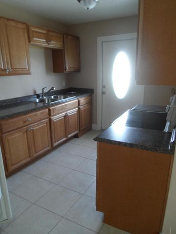 92 Woodland Avenue 1, Cocoa Beach, FL 32931