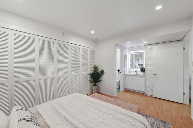 500 W Middlefield Road 121, Mountain View, CA 94043