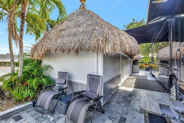 58 S Carol Parkway 58, Margate, FL 33068