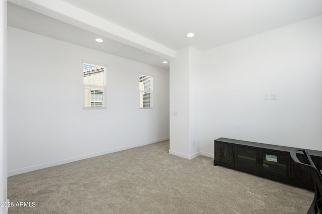 10204 E ULYSSES Avenue, Mesa, AZ 85212