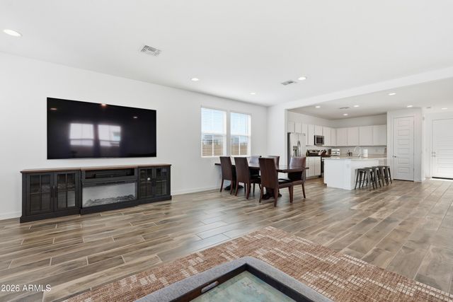 10204 E ULYSSES Avenue, Mesa, AZ 85212