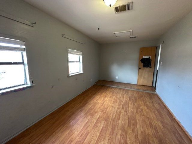548 Spring River Drive, Martindale, TX 78655