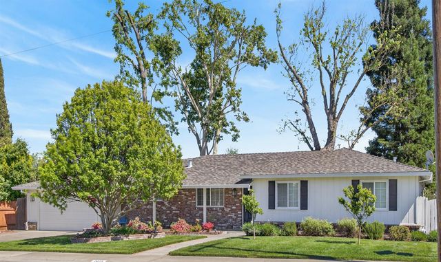 2026 Mission Ave, Carmichael, CA 95608