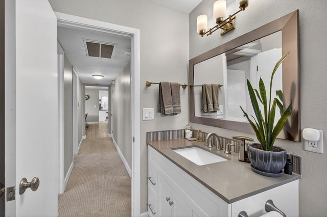 2026 Mission Ave, Carmichael, CA 95608