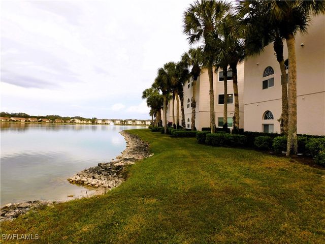 2651 Citrus Lake DR D306, Naples, FL 34109