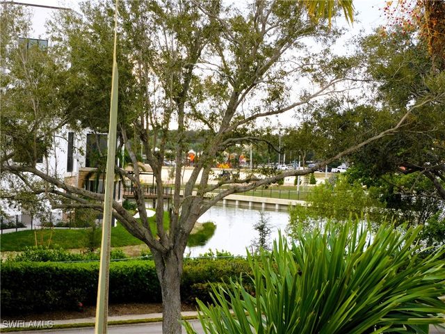 2651 Citrus Lake DR D306, Naples, FL 34109