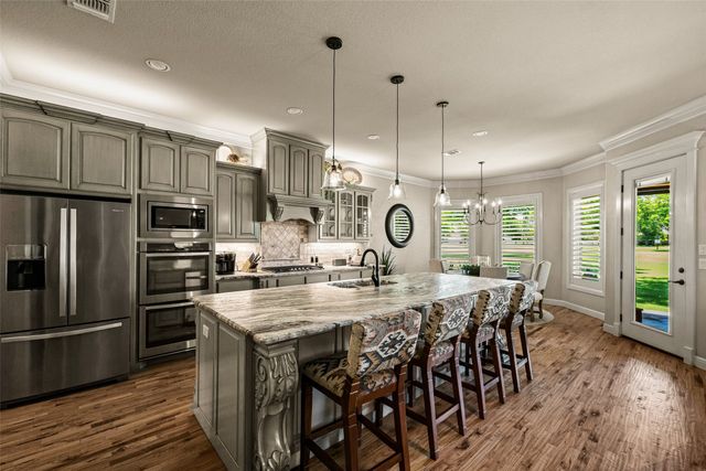 6100 Browning Court, Granbury, TX 76049