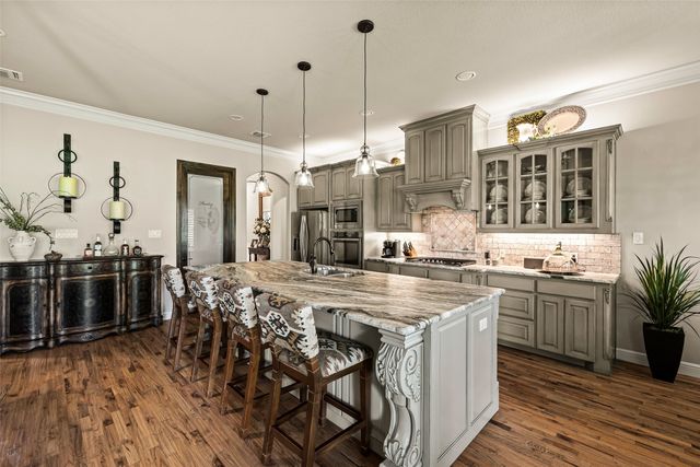 6100 Browning Court, Granbury, TX 76049