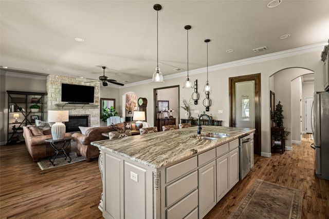 6100 Browning Court, Granbury, TX 76049