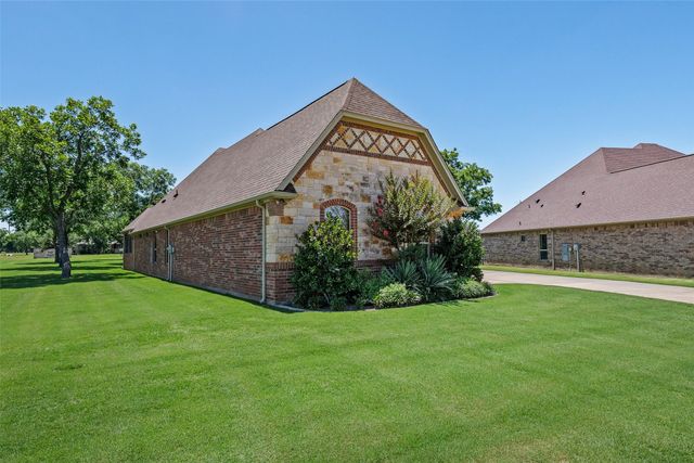 6100 Browning Court, Granbury, TX 76049