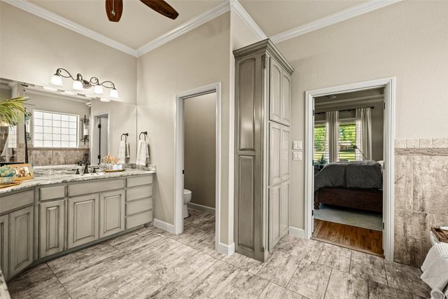 6100 Browning Court, Granbury, TX 76049