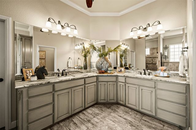 6100 Browning Court, Granbury, TX 76049