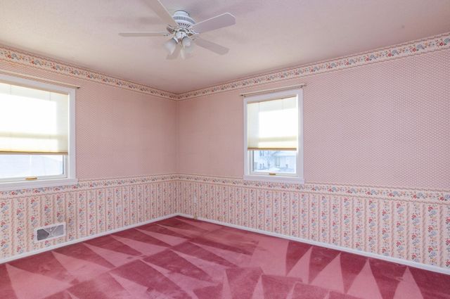 2888 Bartelmy Lane, Maplewood, MN 55109