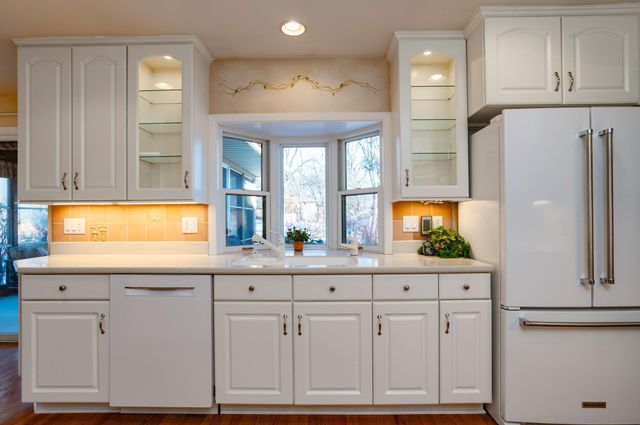 2888 Bartelmy Lane, Maplewood, MN 55109