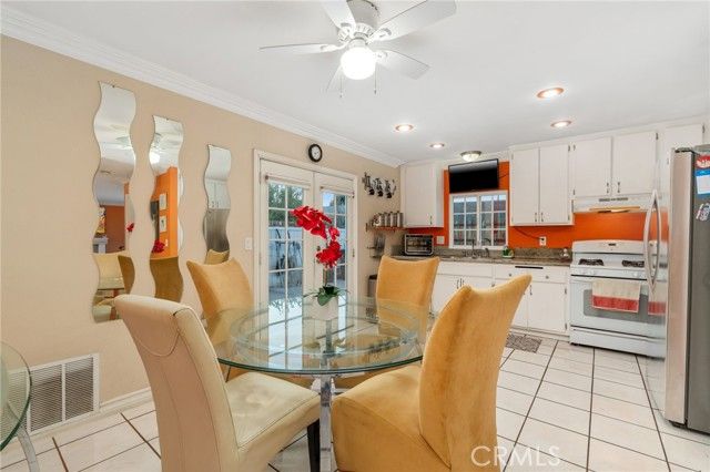 1949 Cottonwood Drive, Colton, CA 92324