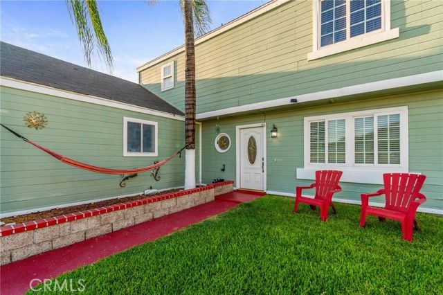 1949 Cottonwood Drive, Colton, CA 92324