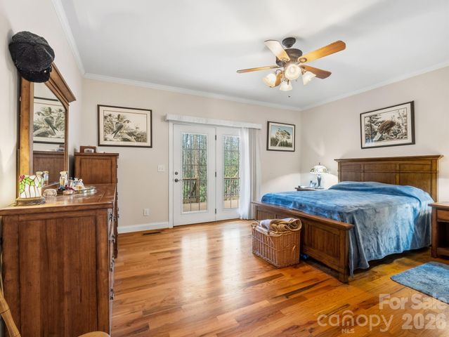 220 Jonathan Creek Drive, Etowah, NC 28729