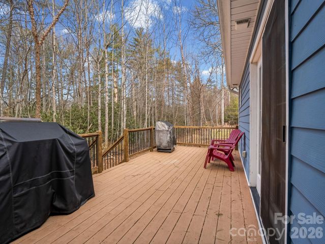 220 Jonathan Creek Drive, Etowah, NC 28729