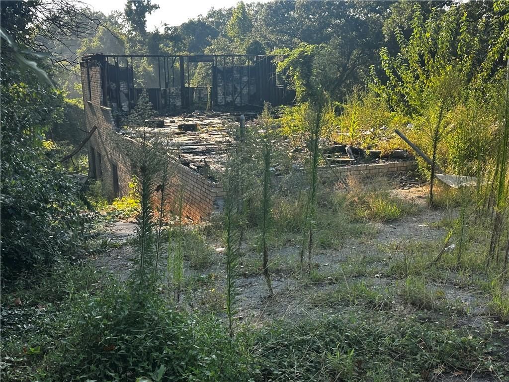 2811 Palm Drive, East Point, GA 30344